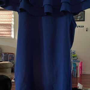 Nice Maternity dress off the shoulders only wore once